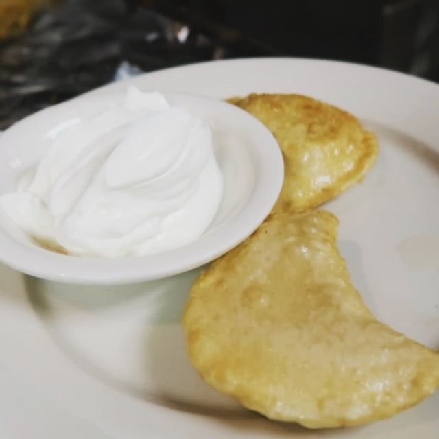 We had a shipment of Pirogies sent to us!!! You may order them again! #paprikas_restaurant #perogies #supportsmallbusiness #supportlocalbusiness #hellertownpa #hellertown #bethlehempa #allentownpa #eastonpa #lehighvalleypa #lehighvalley #pennsylvania #wedeliver🚐🚙 #freedelivery #takeout #yesweareopen #hungariangirl #foodinstagram #magyarinsta